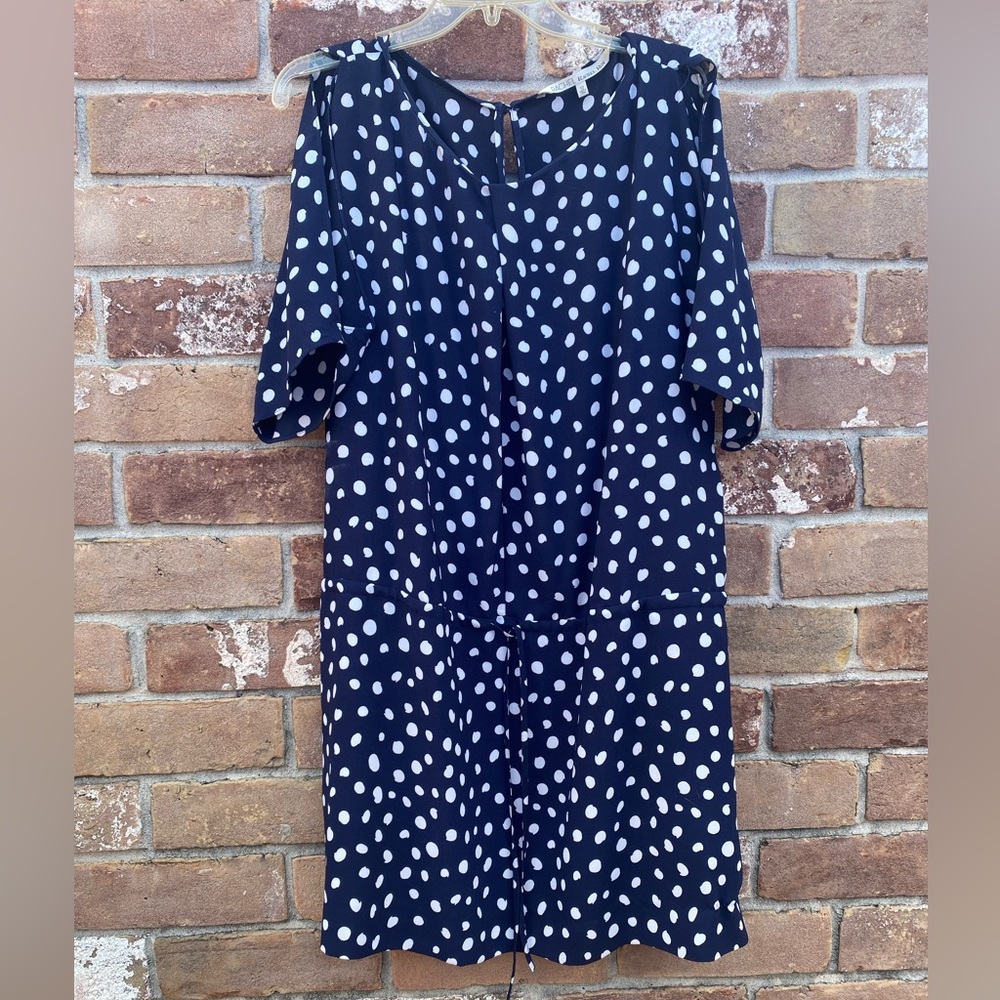 Rachel Roy Navy white-polkadot tie waist dress. Keyhole sleeves/neckline Size 12